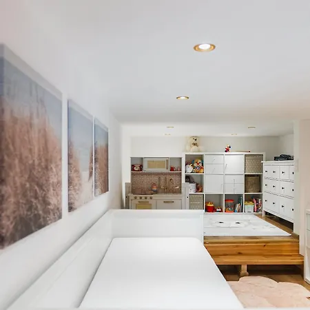 Sky View Family Apartment Bratislava