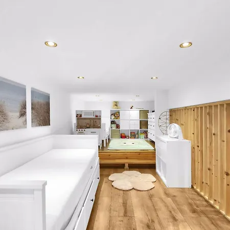 Sky View Family Apartment Bratislava