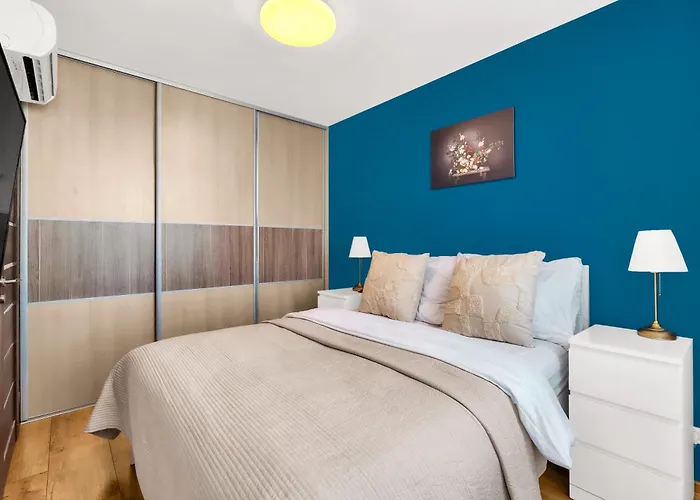 Sky View Family Apartment