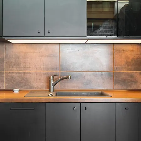 Sky View Family Apartment