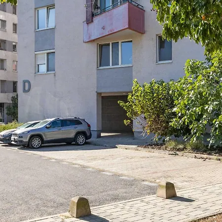 Sky View Family * Pressburg